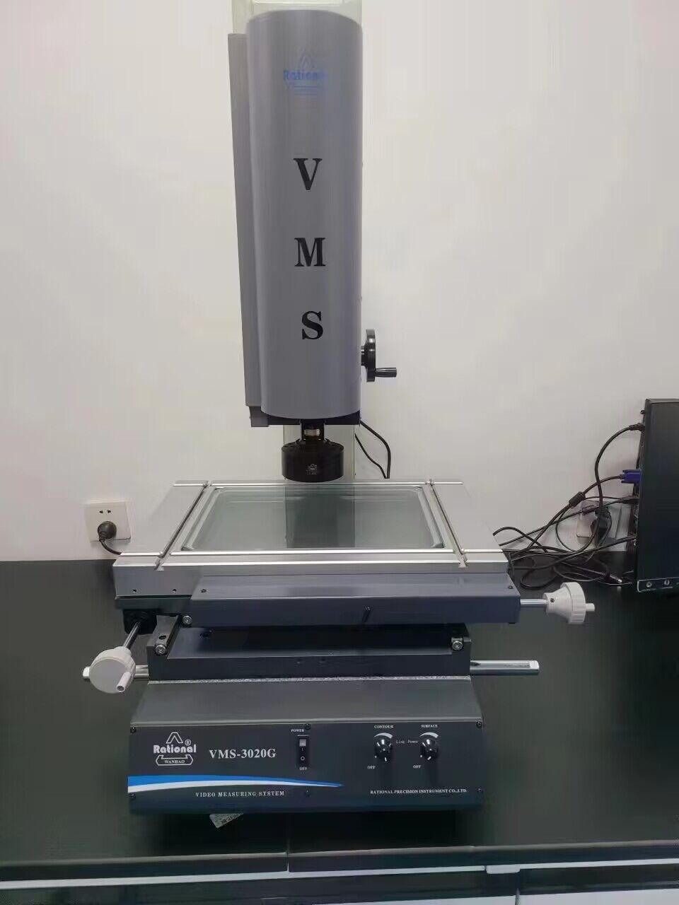 Optical video measuring machine for dimensional inspection