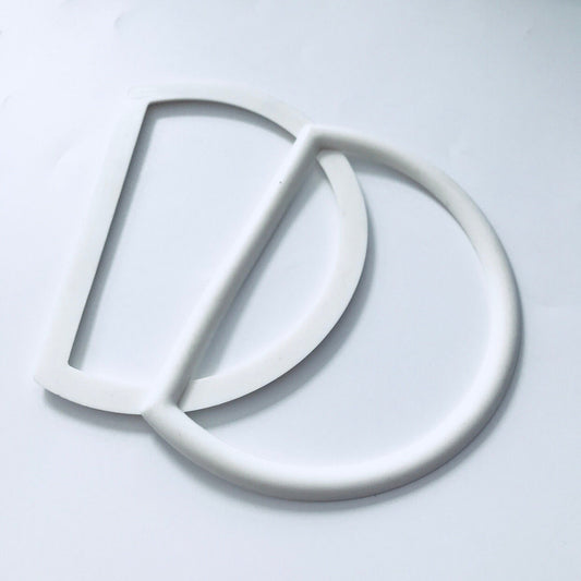 Molded rubber D-profile rings