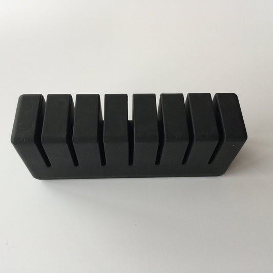 Slotted rubber spacer profile