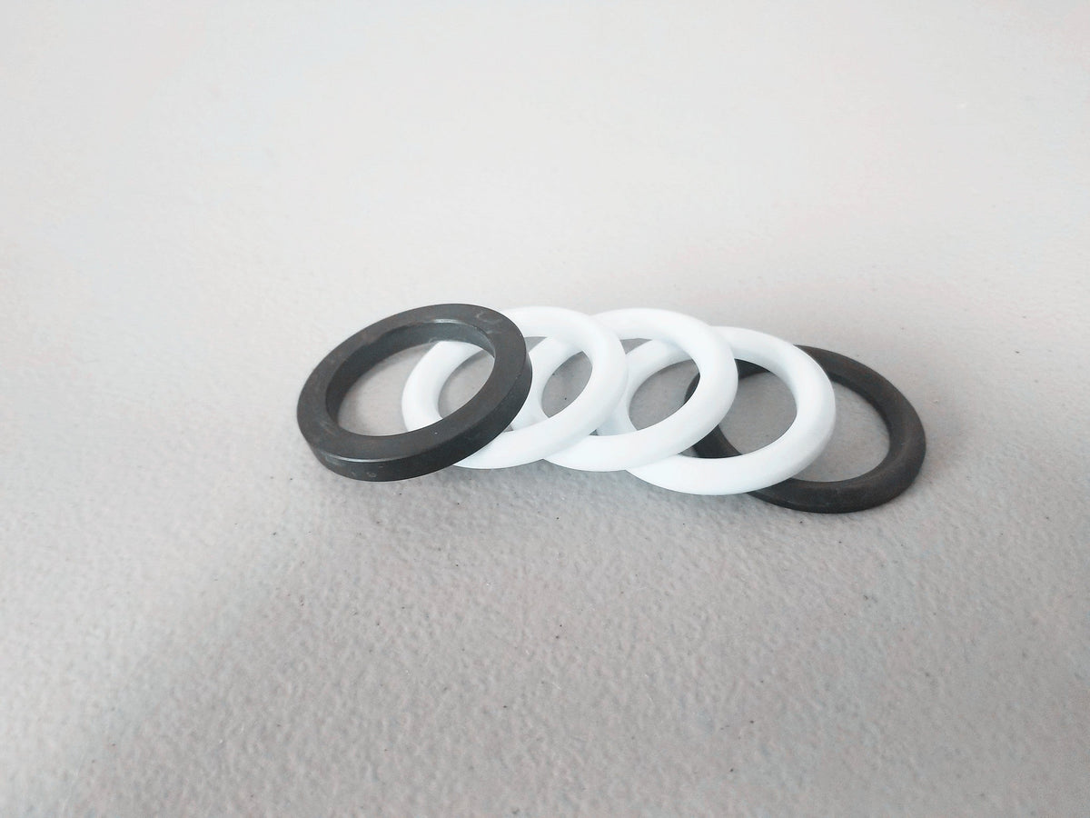 Choke-bonnet packing ring set