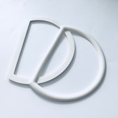 White D-shaped closed-loop gasket profiles
