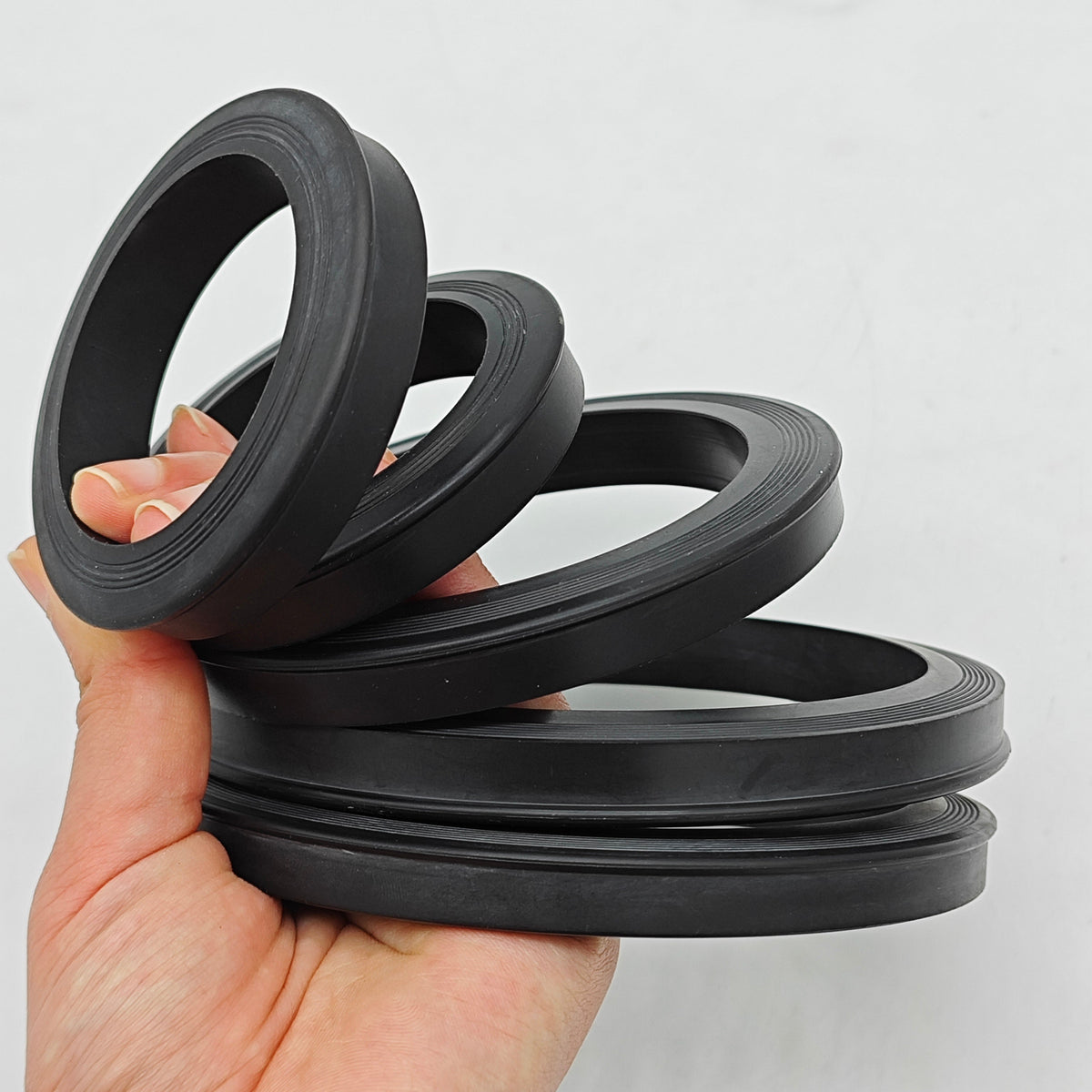 Custom hammer union and flowline seal ring examples for figure and profile configuration
