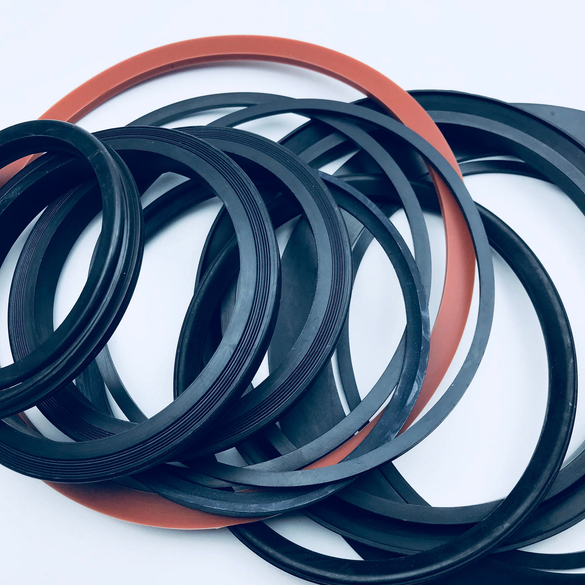 Custom molded rubber seal rings in varied circular profiles